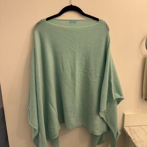Cashmere poncho
